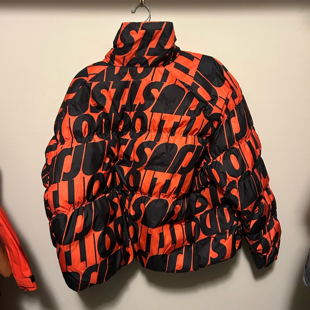 Nike Vibrant Orange and Black Jacket - Picture 5 of 5